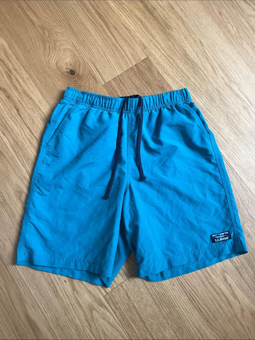 L.L. Bean Men’s Sport Short with Supplex Fabric 8’- Blue water size S